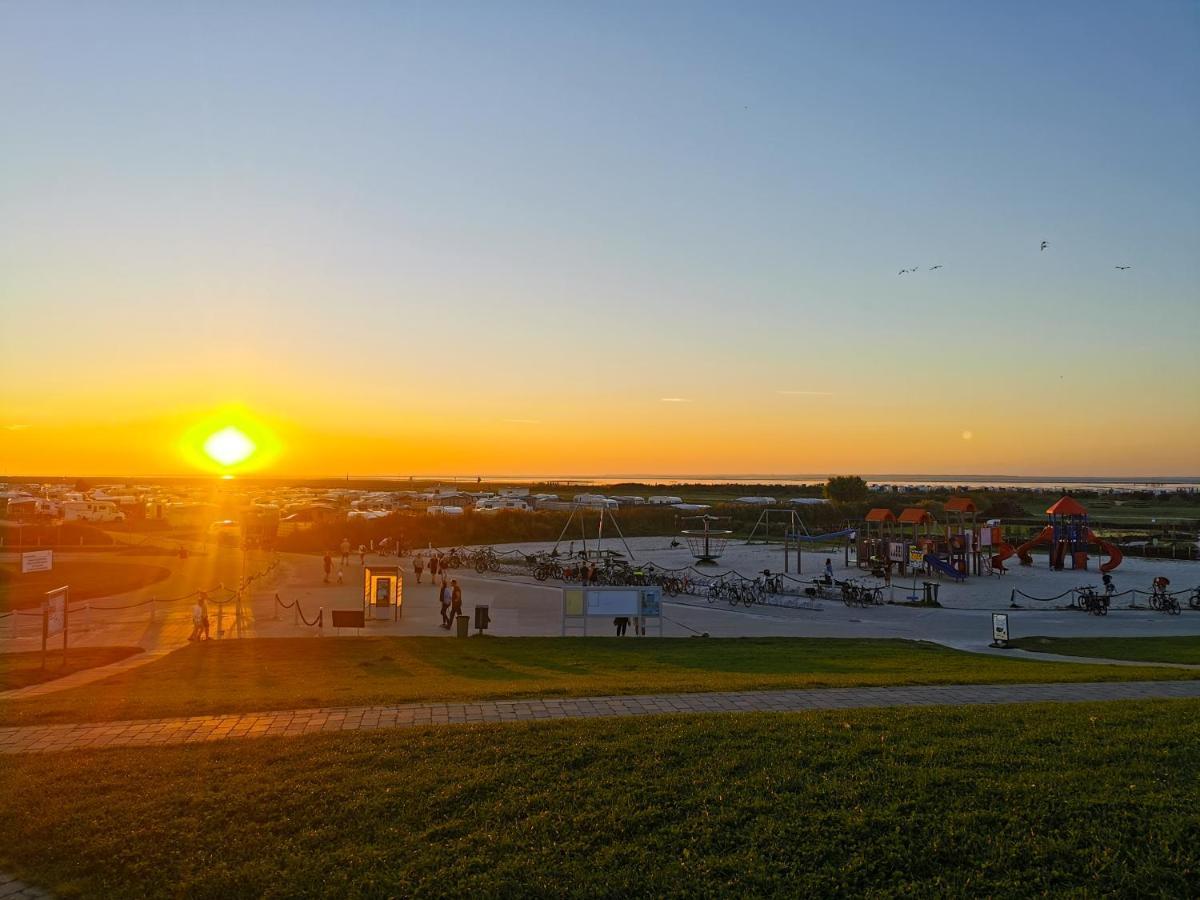 Smittshoern 3 - Nordsee Erdgeschosswohnung Mit Eingezaeunten Garten, Kamin Und Lounge! Altfunnixsiel Экстерьер фото